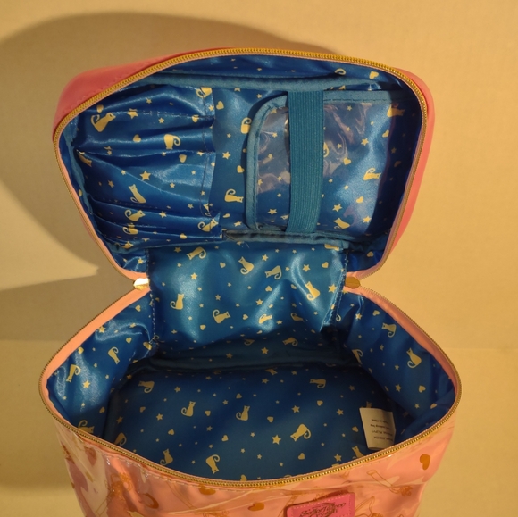Pink Sailor Moon Makeup Bag - Picture 5 of 8